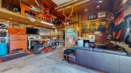 Mudroom Photo of 1110 Laramee Road, Squamish, BC