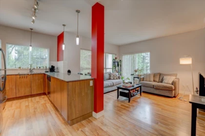 215 9655 King George Boulevard, Surrey, BC, Surrey — Apartment/Condo for sale
