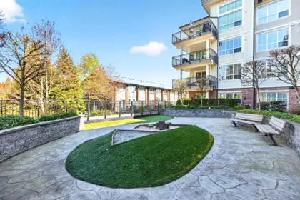 Garden / Landscaping Photo of 103 12367 224 Street, Maple Ridge, BC