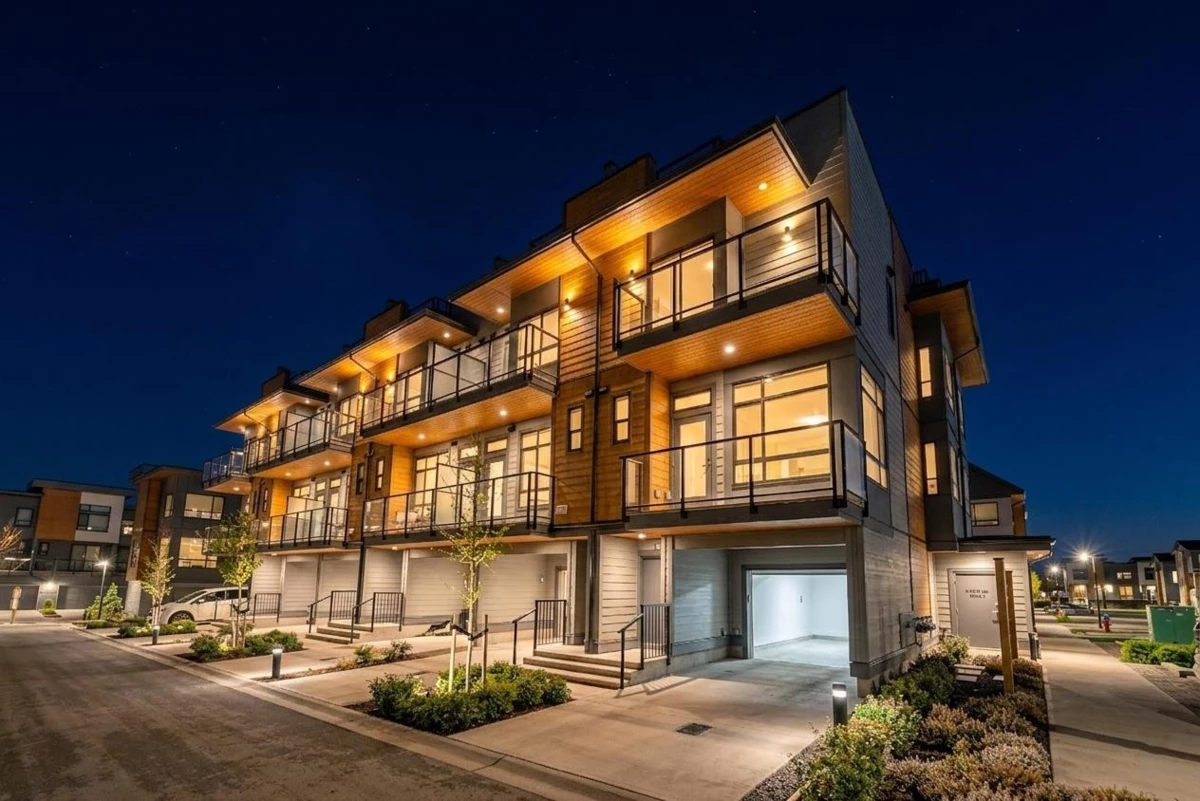 Exterior Rear Photo of 108 30530 Cardinal Avenue, Abbotsford, BC