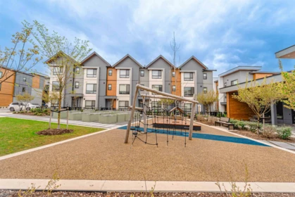 Community Amenities Photo (Clubhouse) of 108 30530 Cardinal Avenue, Abbotsford, BC