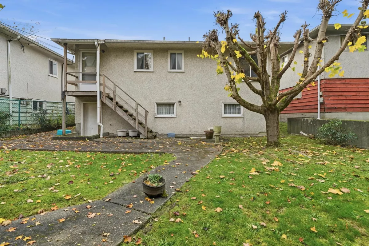 Living Room Photo of 5878 Argyle Street, Vancouver, BC
