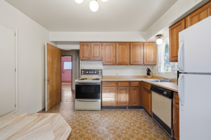 Kitchen Photo of 5878 Argyle Street, Vancouver, BC