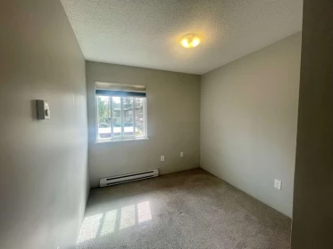 Breakfast Nook Photo of 4 306 Highland Way, Port Moody, BC