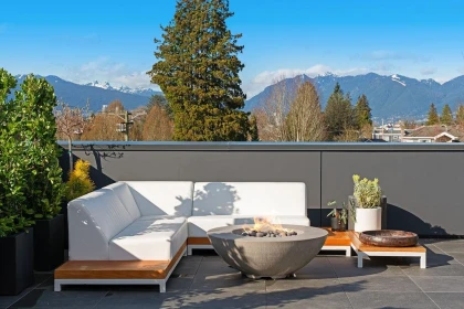 Front Yard Photo of 4520 Heather Street, Vancouver, BC