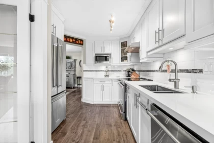 Kitchen Photo of 212 20600 53a Avenue, Langley, BC