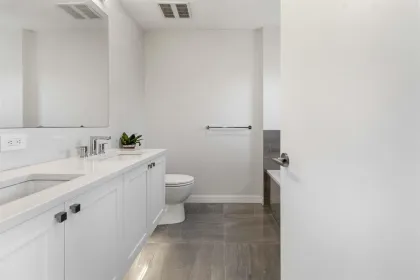 Guest Bathroom Photo of 189 4738 Hemlock Way, Tsawwassen, BC