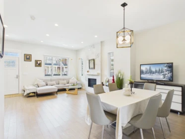 Breakfast Nook Photo of 4705 Hazelnut Way, Tsawwassen, BC