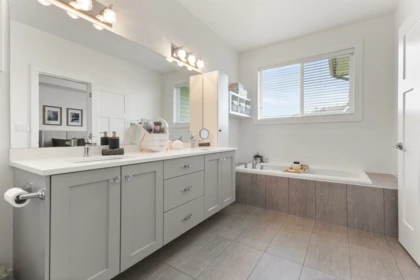 Hot Tub / Spa Photo of 2726 Bristol Drive, Abbotsford, BC