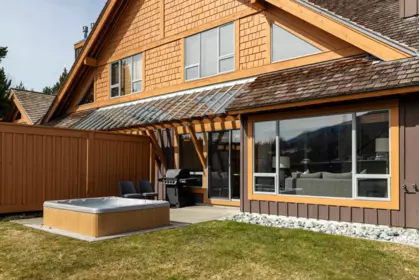 Week B 4726 Settebello Drive, Whistler, BC, Whistler — Townhouse for sale
