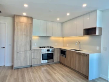 Kitchen Photo of 1401 6087 Wilson Avenue, Burnaby, BC