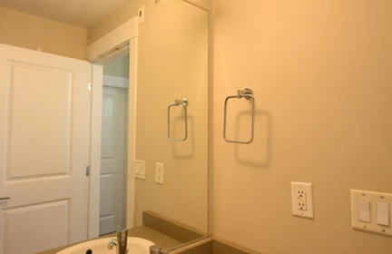 Bedroom 3 Photo of 202 33545 Rainbow Avenue, Abbotsford, BC