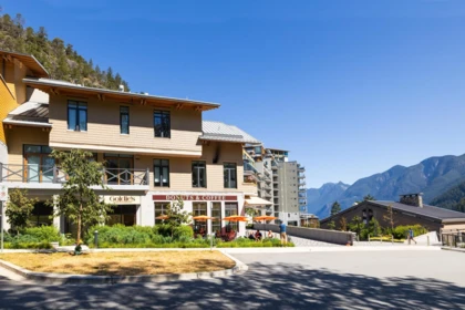 Community Amenities Photo (Clubhouse) of 406 6707 Nelson Avenue, West Vancouver, BC