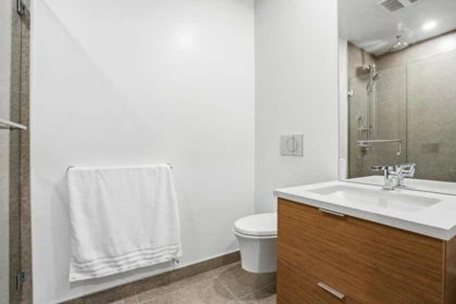 Entry Foyer Photo of 406 6707 Nelson Avenue, West Vancouver, BC