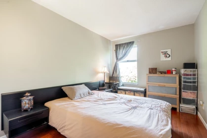 Bedroom 3 Photo of 304 592 W 16th Avenue, Vancouver, BC