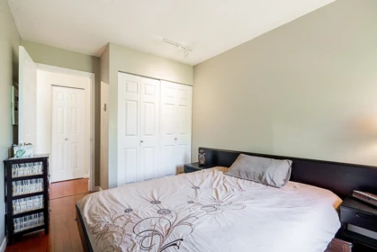 Bedroom 4 Photo of 304 592 W 16th Avenue, Vancouver, BC