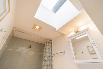 Powder Room Photo of 304 592 W 16th Avenue, Vancouver, BC