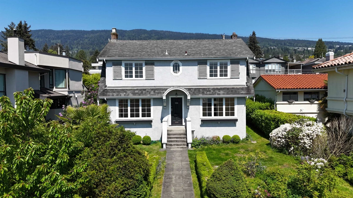 Exterior Rear Photo of 2361 Bellevue Avenue, West Vancouver, BC