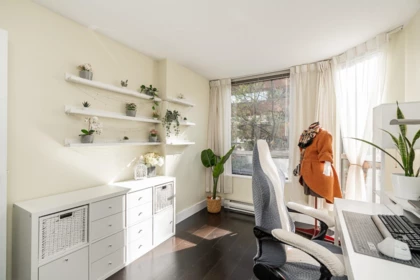 Mudroom Photo of 403 811 Helmcken Street, Vancouver, BC