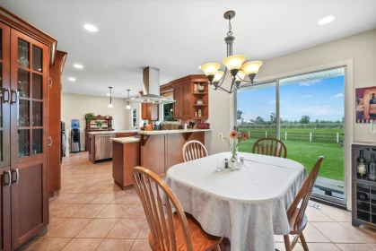 Kitchen Island Photo of 21723 24 Avenue, Langley, BC