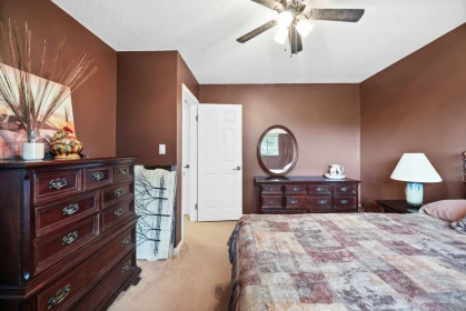 Laundry Room Photo of 21723 24 Avenue, Langley, BC