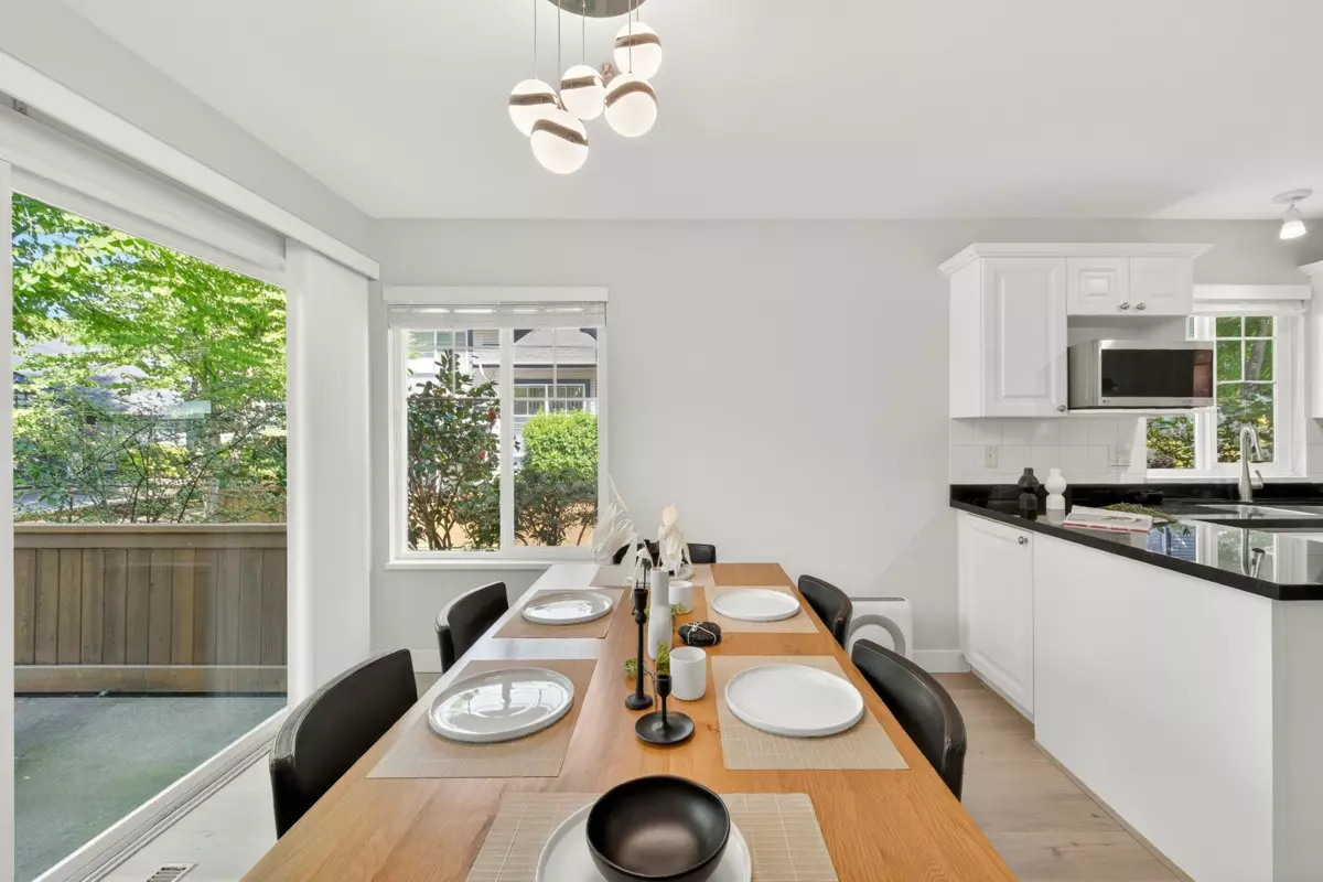 Dining Area Photo of 54 8111 160 Street, Surrey, BC
