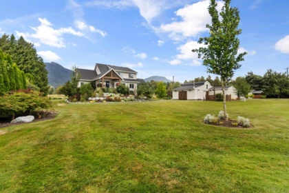 37225 Mckamie Road, Mission, BC, Mission — Single Family Residence for sale