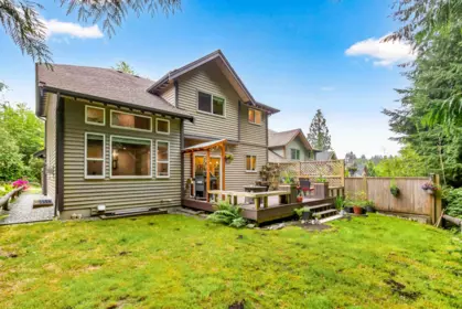 Swimming Pool Photo of 13545 229 Loop, Maple Ridge, BC