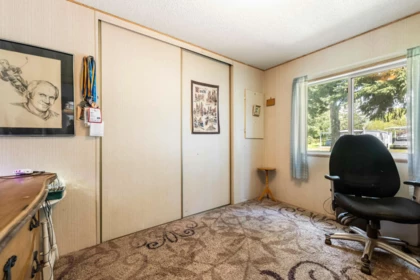 Entry Foyer Photo of 69 6035 Vedder Road, Chilliwack, BC