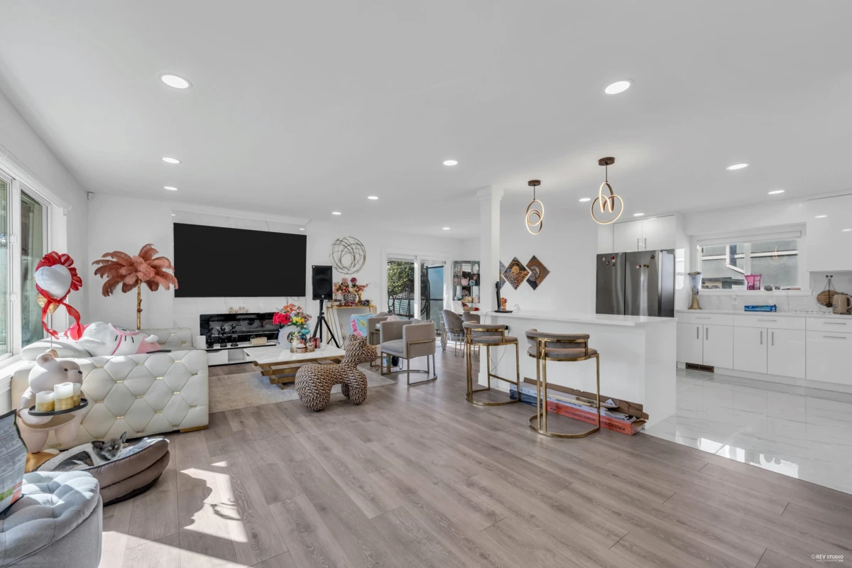 Dining Area Photo of 8025 Borden Street, Vancouver, BC