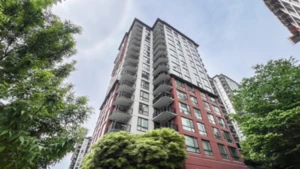 1308 813 Agnes Street, New Westminster, BC