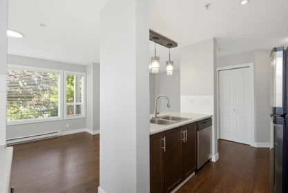 Primary Bathroom Photo of 105 46150 Bole Avenue, Chilliwack, BC