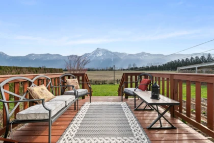 Hot Tub / Spa Photo of 1732 Agassiz Avenue, Agassiz, BC
