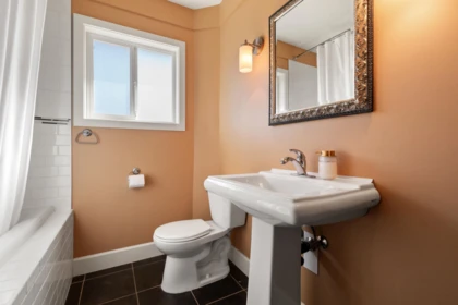 Laundry Room Photo of 1732 Agassiz Avenue, Agassiz, BC