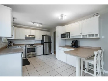 Kitchen Photo of 18120 58a Avenue, Surrey, BC