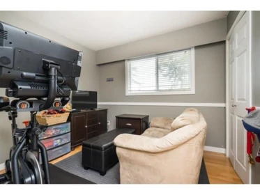Office / Den Photo of 18120 58a Avenue, Surrey, BC