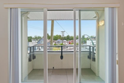 Laundry Room Photo of 201 4338 Commercial Street, Vancouver, BC