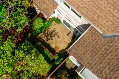 Backyard Photo of 2 5950 Oakdale Road, Burnaby, BC