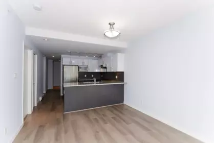 Kitchen Island Photo of 1809 14 Begbie Street, New Westminster, BC