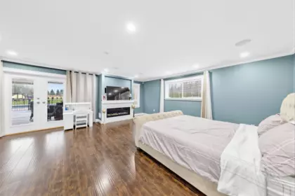 Walk-In Closet Photo of 21298 36 Avenue, Langley, BC