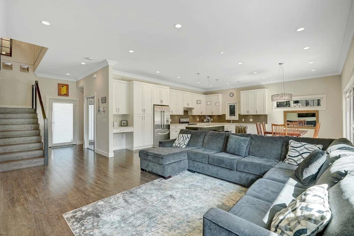 Living Room Photo of 20210 28 Avenue, Langley, BC