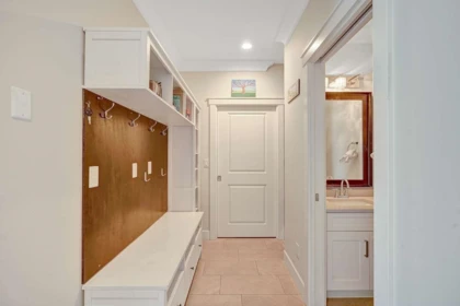 Guest Bathroom Photo of 20210 28 Avenue, Langley, BC