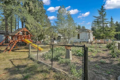 Swimming Pool Photo of 20210 28 Avenue, Langley, BC