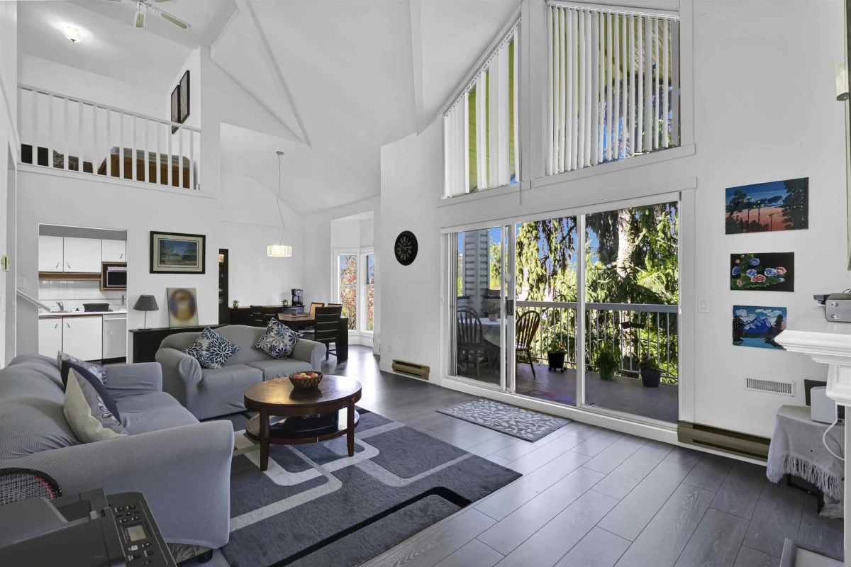 Dining Area Photo of 315 13918 72 Avenue, Surrey, BC