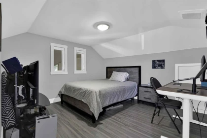 Hallway Photo of 315 13918 72 Avenue, Surrey, BC