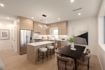 Kitchen Island Photo of 1 3635 Turner Street, Vancouver, BC