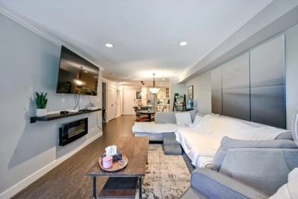 Basement Recreation Room Photo of 319 12101 80 Avenue, Surrey, BC