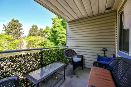 Mudroom Photo of 319 12101 80 Avenue, Surrey, BC