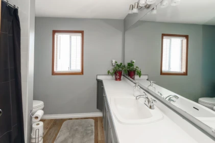 Guest Bathroom Photo of 22450 Streng Avenue, Maple Ridge, BC