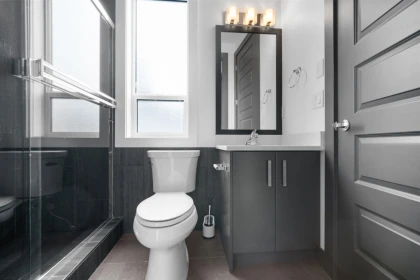 Guest Bathroom Photo of 7493 Gatineau Place, Vancouver, BC